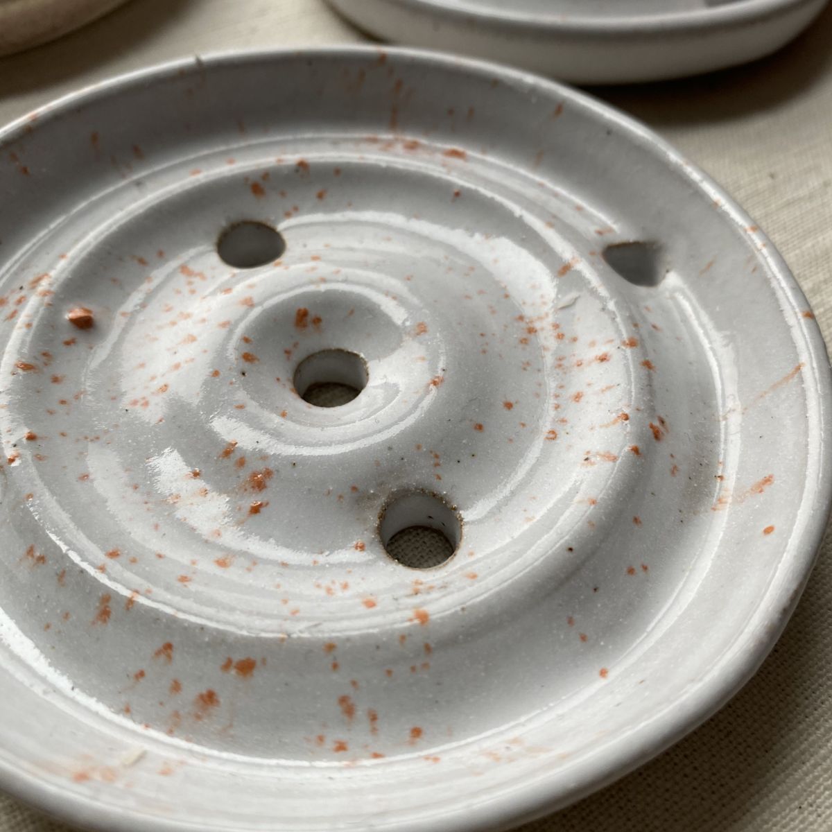 Round, White & Peach Speckled Ceramic Soap Dish